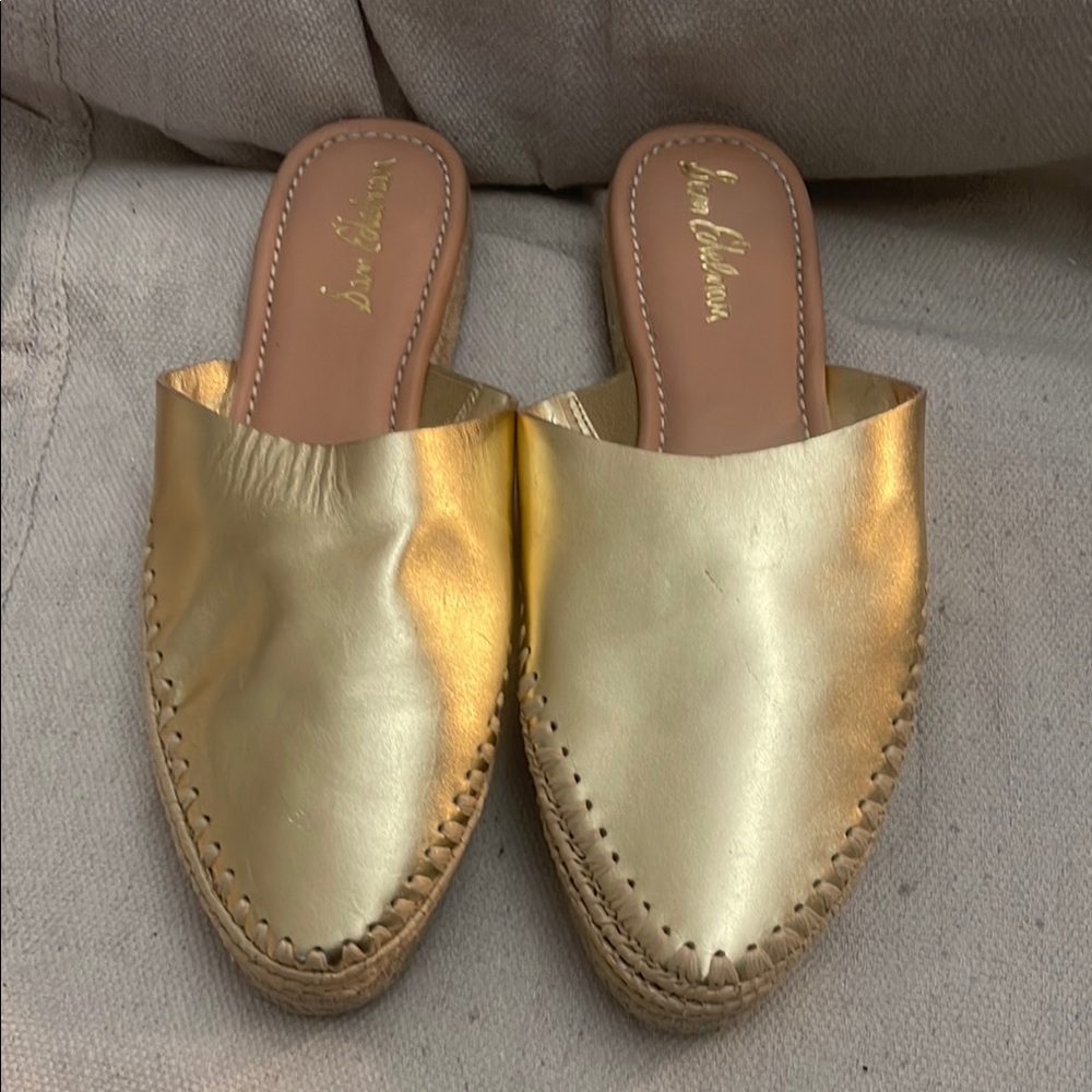 Sam Edelman Gold Mules Elegant Slip-On Design - Picture 1 of 3